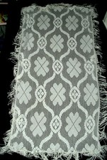 Omas alte Häkel Tischdecke mit Fransen zu chippendale Couchtisch