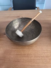 Klangschale handgefertigt in harmonischer Abstimmung