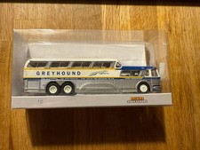 Top:  Brekina 61302 Greyhound