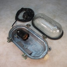 Industrie Design Bunkerlampe