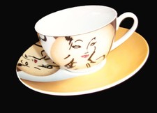 PORZELLAN KAFFEE-TASSE GROSS