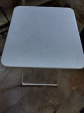 Kleiner Klapptisch weiß mit stabiler Platte für Balkon /Terrassse