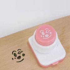 Prägegerät für Smile Face Reiskugeln mühelose Bedienung rosa Farbe