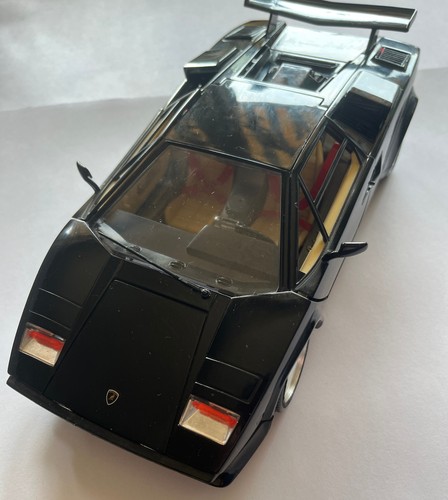 Bburago lamborghini countach - bburago,