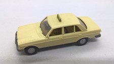 Wiking 149 Mercedes MB 240D W123 Taxi beige (57)