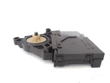 VW GOLF LEFT FRONT WINDOW