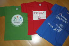 3 Stück Kinder/Teenager kurzarm T-Shirt rot, grün, blau Aufdruck  Gr.150 B&C
