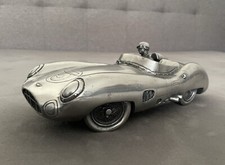 Compulsion Gallery Aston Martin DBR 1 LeMans Rennwagen Modellauto (1:12)