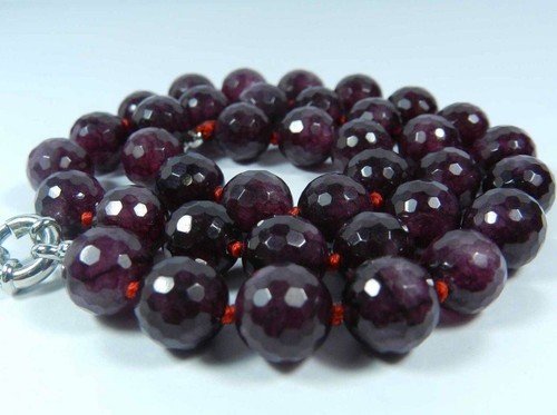 Facettierte rote granat rund - facettierte,