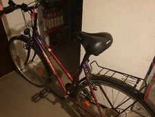 Damenfahrrad invasion mit velo