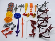 MASTERS OF THE UNIVERSE WAFFEN SAMMLUNG ZUBEHÖR MOTU 1980er