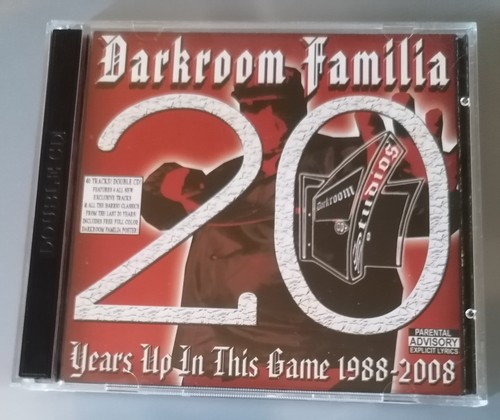 Darkroom familia years - familia,