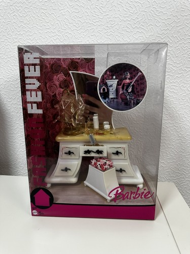 Barbie fashion fever vanity - barbie,