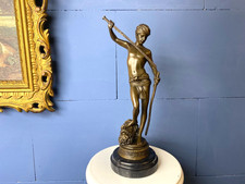 Bronze Statue David Art déco auf marmor montiert Nach Antonin Merciér