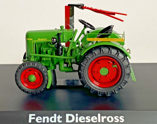 Traktor modell fendt - ,