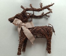 großer alter Deko-Hirsch aus Weidengeflecht Weide Weihnachten