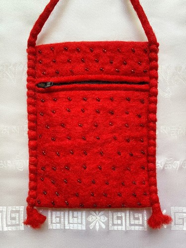Roter brustbeutel filz - roter,
