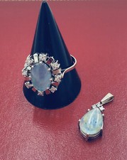 Schmuckset Ring + Anhänger 14K / 0,585 Weißgold mit Opal