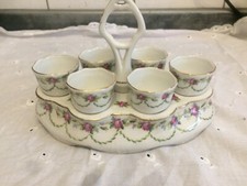 Altrohlau Austria, Eierhalter mit 6 Bechern, Neo-Barock vor 1900, Handbemalt