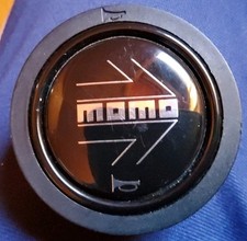 MOMO Hupenknopf, Schalter für