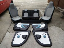 Renault Twingo 3 AHB 1.0 4/5 Türer Innenausstattung Sitze Türverkleidung