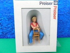C02 Preiser 1:22,5 Figuren Set 45508 Junge Frau sitzend Stuhl OVP TOP