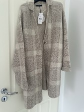 Moderner Stickmantel Von Oui