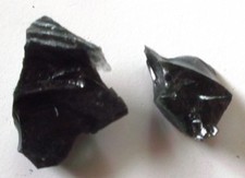 2x Schwarzer Obsidian Sardinien  Natur  (X385) Lesen .. ! ??
