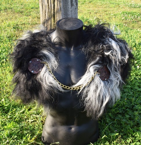 Wikinger fellumhang schwarz - in,