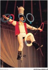 AHVP10-0912 - Cirque - Gaby