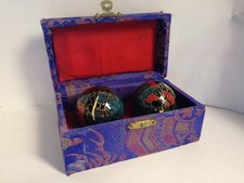 Qi Gong Klang-Kugeln Phönix Drache blau, blaue Brokat-Truhe, 50 mm