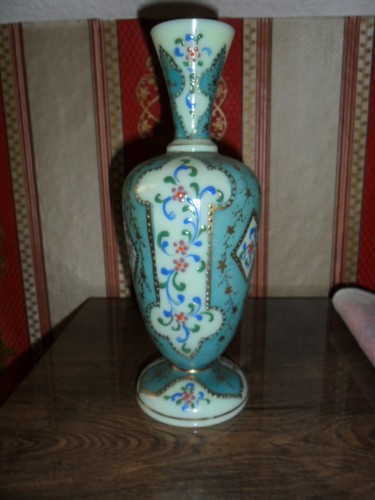 Uralte türkis opalglas vase - uralte,