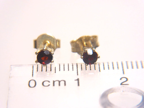 70er granat ohrstecker - j., 333