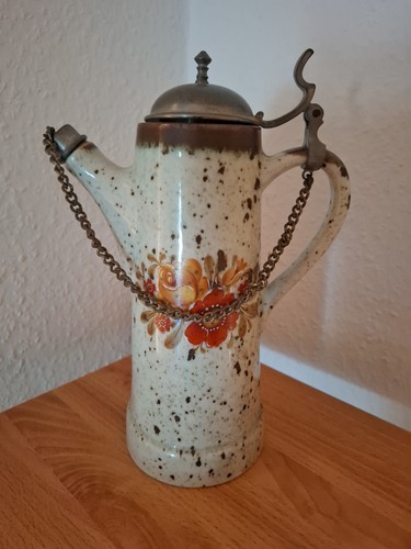 Ton bierkrug mit - bierkrug, zinndeckel