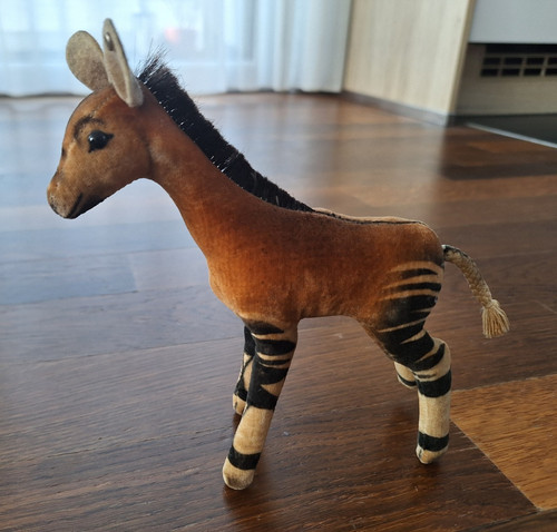 Vintage original steiff okapi - vintage,