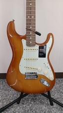 (Fender American) Performer Stratocaster Sunburst Made in USA E-Gitarre