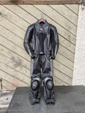 Dainese Puma Lederkombi Motorrad Gr. 48  2-teilig Neuwertig, Top Zustand,Kniepad
