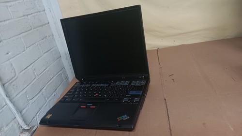Ibm thinkpad t30 laptop intel - thinkpad,