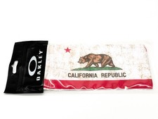 1 Oakley Brillenetui