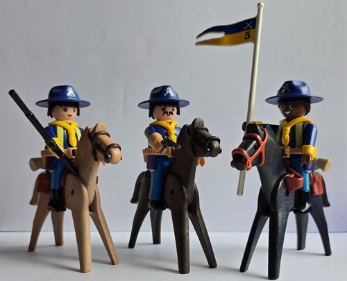 Playmobil 3 berittene - /,