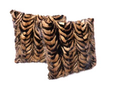 PELZ KISSEN  FELL KISSEN SAGA