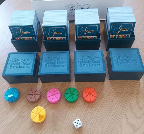 Hasbro trivial pursuit genus - trivial,