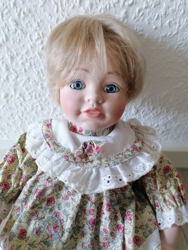 Haunted doll junge dämonin - doll,