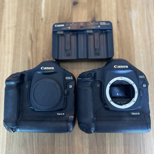 Canon eos mark - canon,