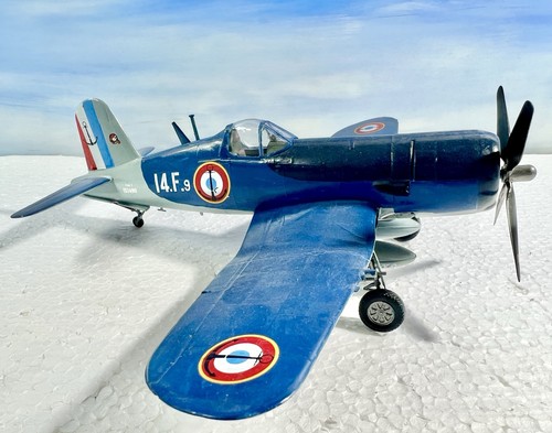 Vought corsair f4u 7 - 1:48,