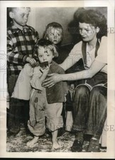 1948 Press Photo Mrs. Walter