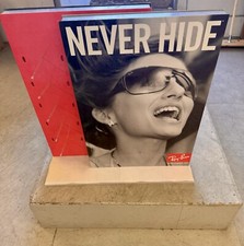 Ray Ban Laden Display Never Hide für 5 Brillen