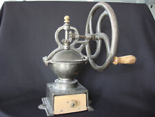 Alte gewerbliche Kaffee-Mühle, Deutschland um 1910