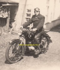 Foto DKW Motorrad mit Fahrer