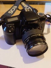 Canon EOS 1000 F  Spiegelreflexkamera mit EF 35-105mm Objektiv Kit, Mit Akku
